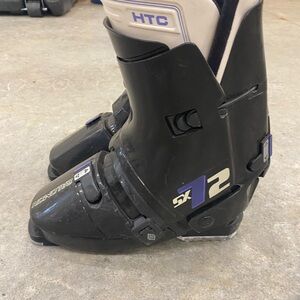 HTC Black and Purple Ski Boots with Rear-Entry Design
